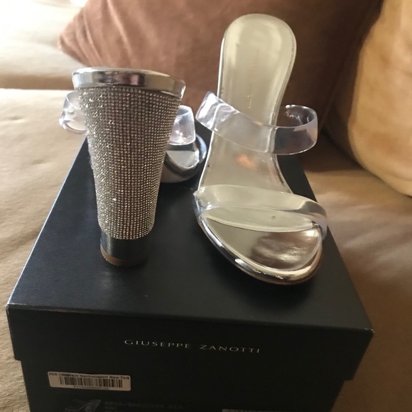 Giuseppe Zanotti Transparent slides - Picture 2 of 12